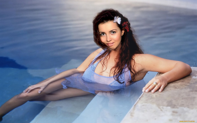 Alesya Kacher pic #1026728